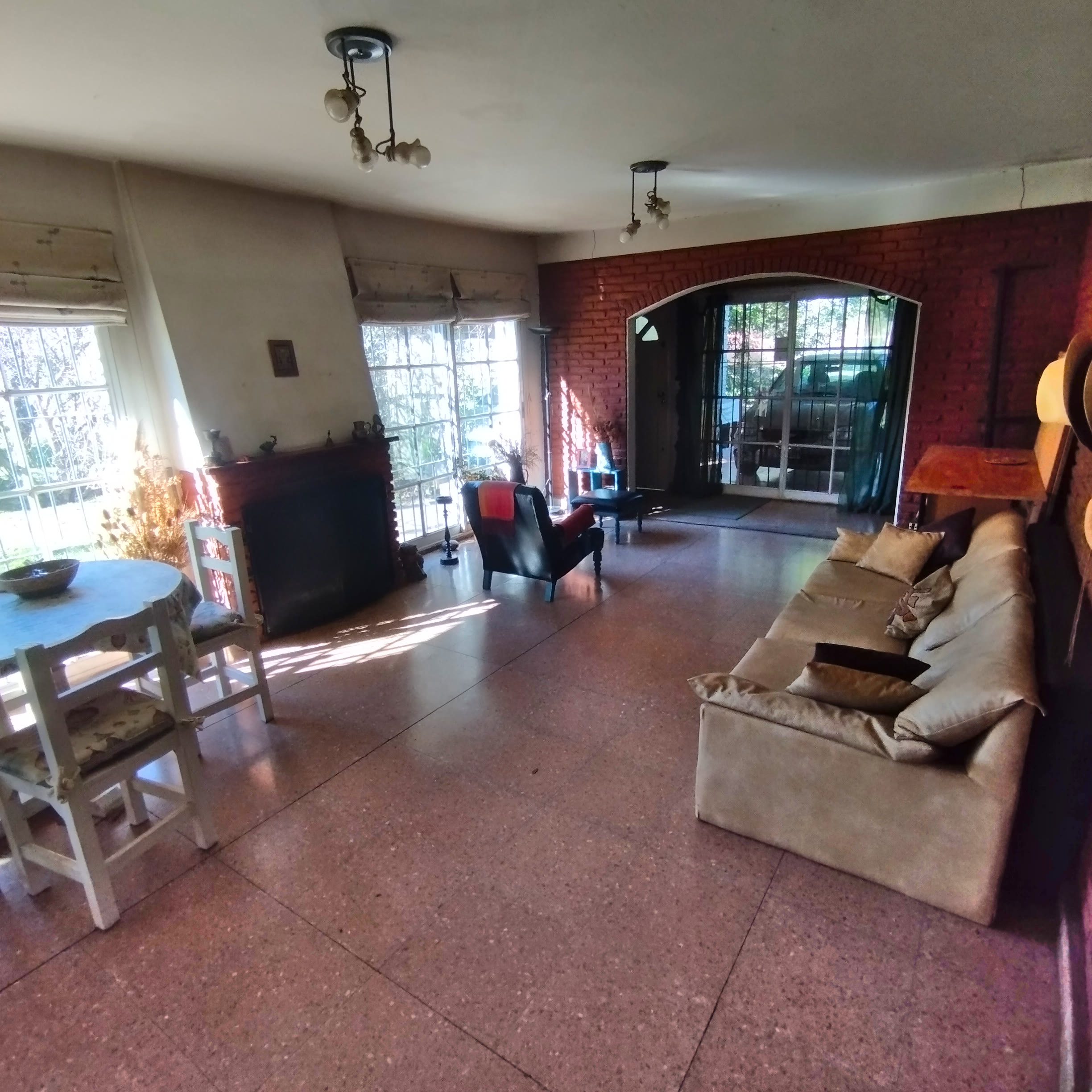 Araneda Bienes Raíces - Inmobiliaria