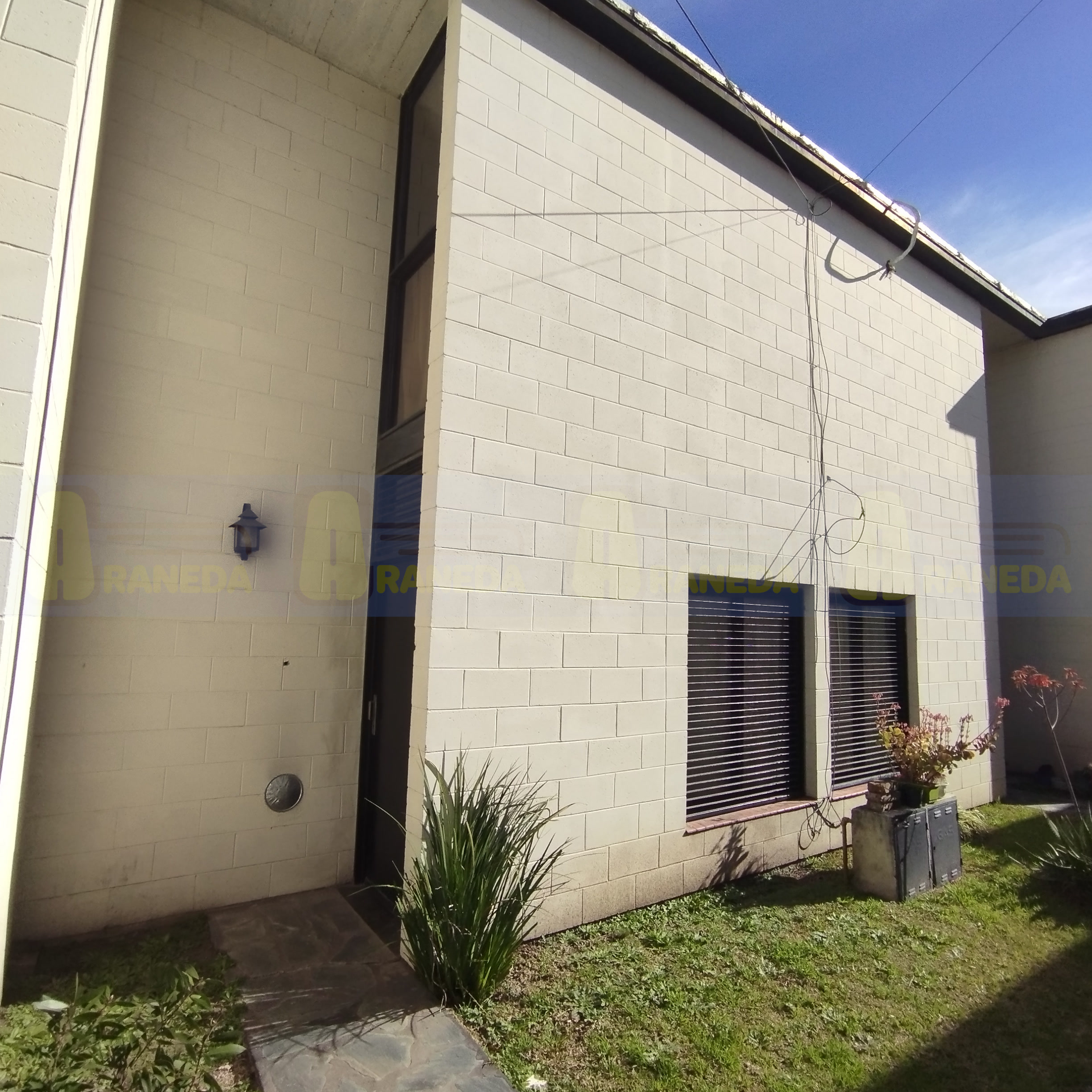 Araneda Bienes Raíces - Inmobiliaria